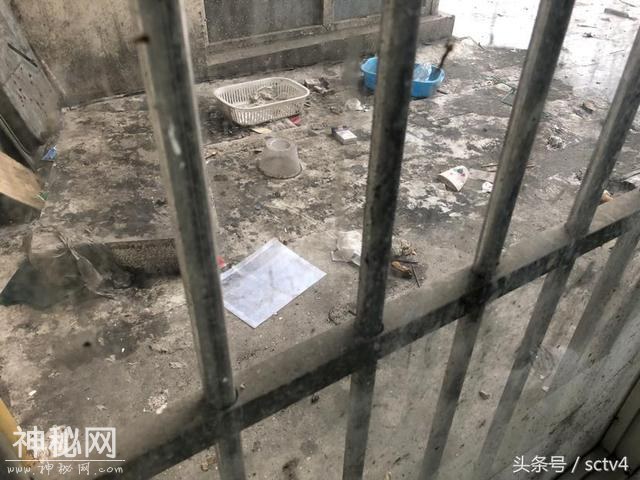 窗外飘来恶臭 业主叫叫苦不迭-1.jpg