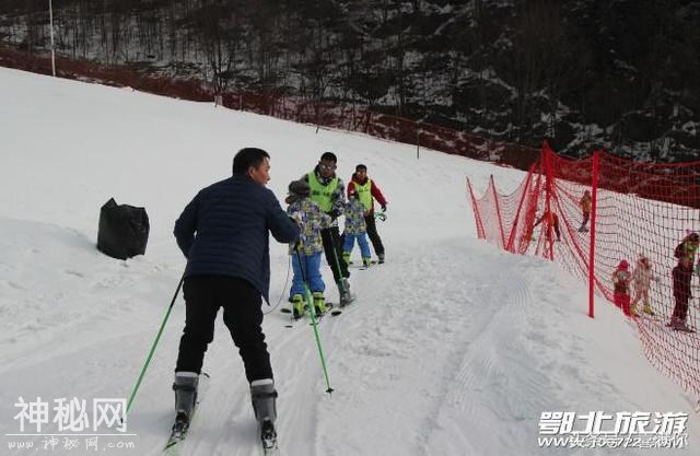 点燃冬季激情，带TA去神农架滑雪寻找野人吧！-15.jpg