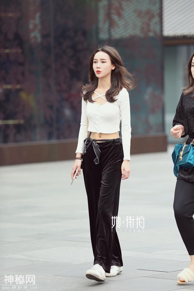 九个颜值得分都在95分以上的成都美女-6.jpg