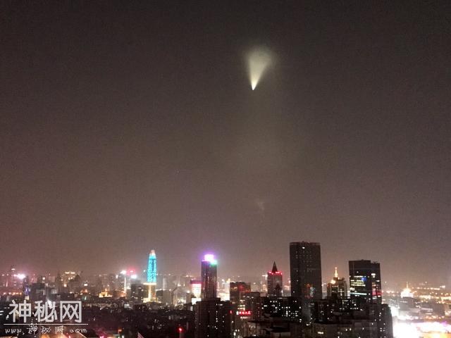 UFO？全国多地惊现异象！网友的段子都能出部小说了-3.jpg