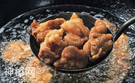 经常吃油炸食品，身体会发生怎样的变化？5种恶性病都将缠住你-1.jpg