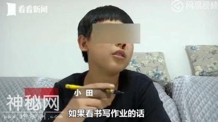 12岁男孩得怪病一学习就流鼻血，至今未找到病因，父母快急疯了-1.jpg