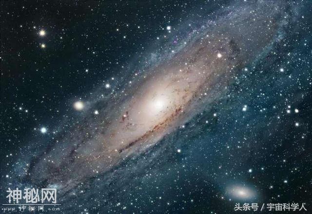 旅行者一号已向宇宙深处前进40年，为何没找到外星文明？霍金解答-2.jpg