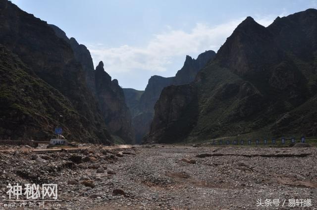 蔚县地理石门山-1.jpg