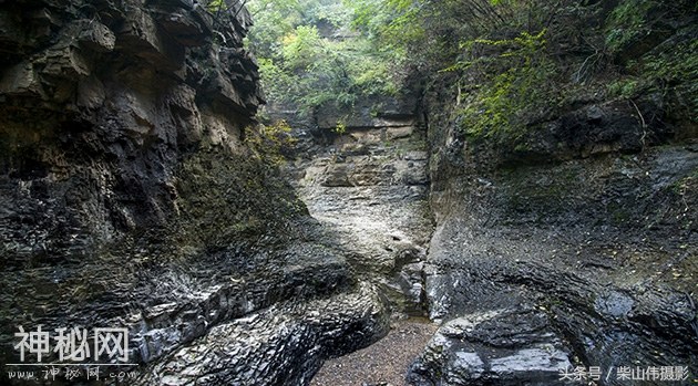 山西河津的千年梯子崖山里，藏着一个地质地貌风景区-3.jpg