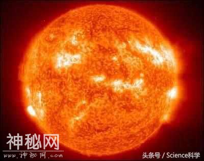 认知宇宙最大的星球，超乎象限的巨大，可装下50万亿个太阳-1.jpg