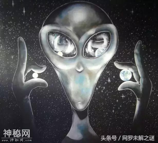 10年被外星人绑架6次，他用画笔记录下外星人的秘密-5.jpg