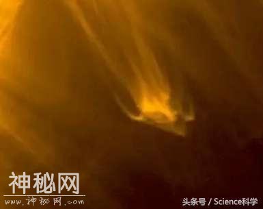 NASA拍到太阳轨道上，清晰的UFO照片？-2.jpg