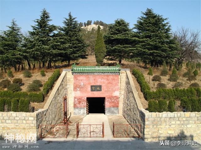 山东邹城发现神秘大墓，出土1300多件珍贵文物，稀世国宝重见天日-5.jpg