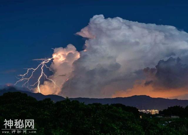 每天了解一种自然现象-“空中暴君”雷暴-8.jpg