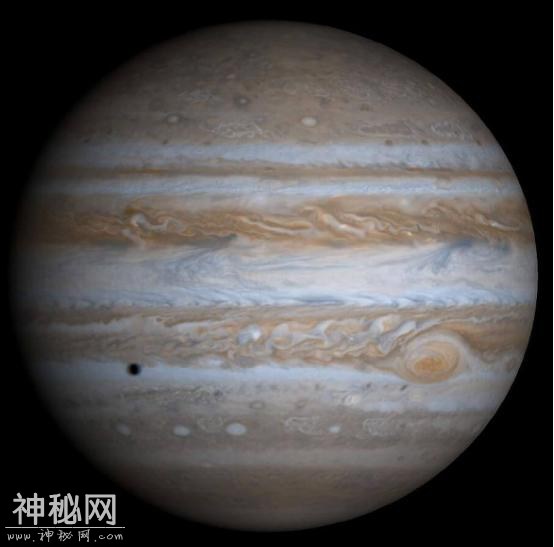 想必大家或许都发现了大多数星球都是圆形的，那么为什么呢？-2.jpg