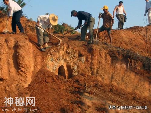 曹操身边人比盗墓高手还厉害，不只看出地下有墓，还知墓主吃过啥-6.jpg