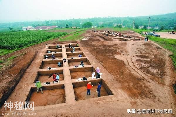 文物部门恢复被盗墓地时，竟使用盗墓手段，用炸药炸毁盗洞-5.jpg