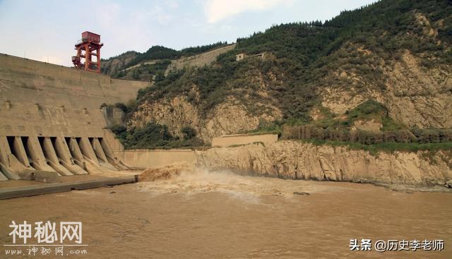 60多年前，考古人员在三门峡挖开一座古墓，揭开两千年前古国之谜-1.jpg