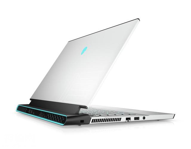 ALIENWARE m15/m17超轻悍PC问世“外星人潮趴”来袭-1.jpg