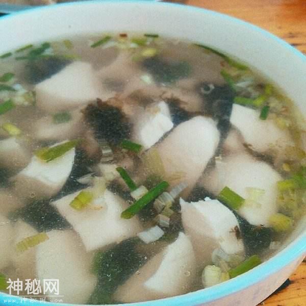 营养师：中年女性多喝紫菜豆腐汤，补钾补镁、缓解更年期身体不适-1.jpg