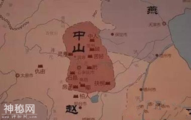 农民耕田挖出千年古墓，出土文物考古专家都没有见过-4.jpg