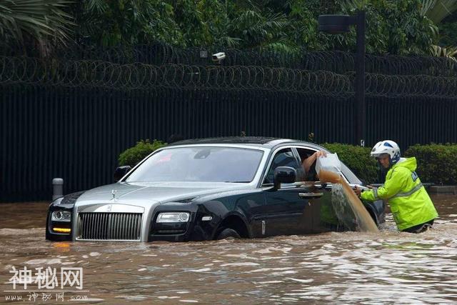 打台风时我们应该怎么保护爱车？老司机是这样做的-11.jpg