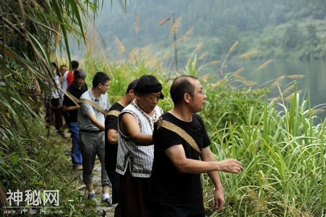 千里沅江行丨调研团感受沅、酉水上风俗 古航运文化深厚-7.jpg