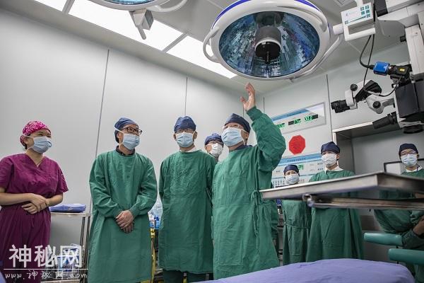探寻“最强大脑”感受“硬核力量”上海的“科幻”医院了解一下-2.jpg