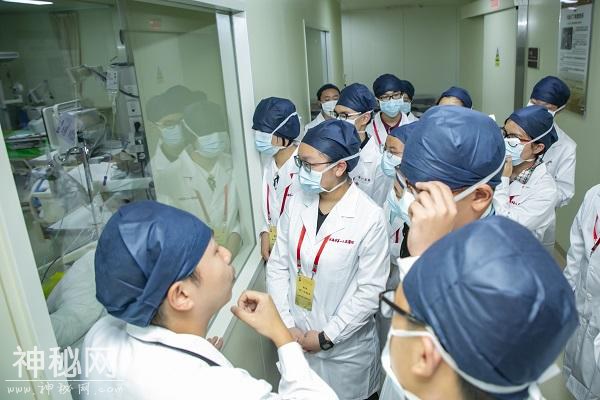 探寻“最强大脑”感受“硬核力量”上海的“科幻”医院了解一下-5.jpg