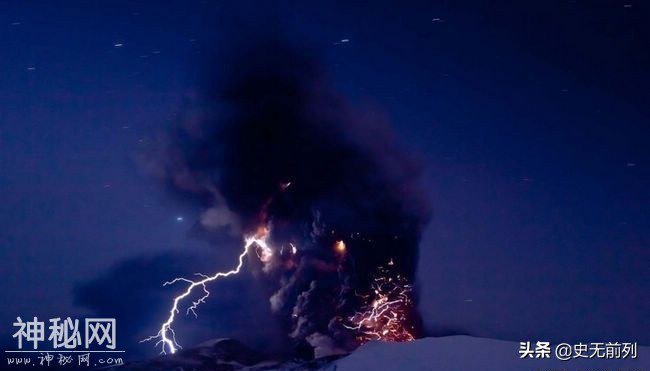 一窥这神奇却又令人畏惧的火山喷发自然景象-1.jpg