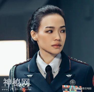 让好莱坞感到羞耻的科幻片！成本仅3千万美金，《魔戒》导演投资-27.jpg