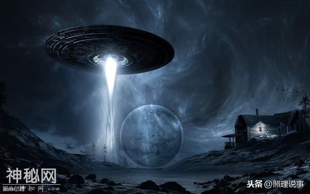 疯了吗？美国人坚信外星人的存在，导致两百万UFO迷准备冲击51区-6.jpg