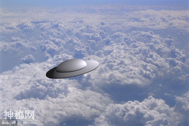 如果美国掌握了反重力技术，是否已经制造出了UFO？-7.jpg