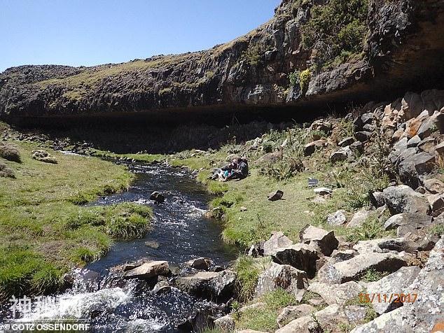 4万年前人类祖先，曾经在海拔4000米高山上生活，以巨型鼹鼠为食-2.jpg