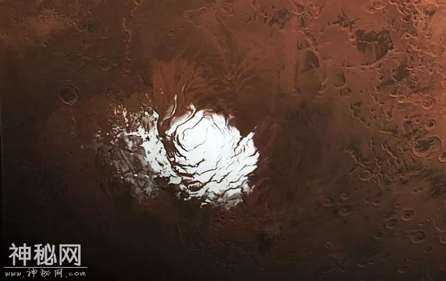 火星表面意外发现盐水，不明飞行物的产地可能是火星？-4.jpg