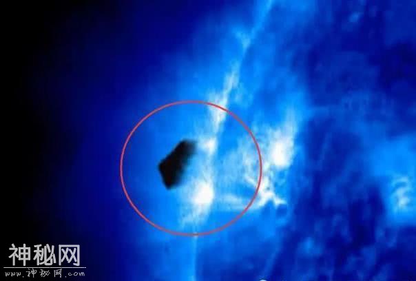 NASA发布宇宙神秘照片，不明飞行物在吸取太阳能量，或系外星生命-4.jpg