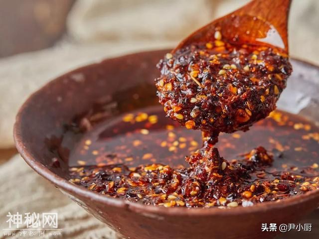 川菜的灵魂红油辣子，50年经验的传统老师傅，分享炼制红油的绝技-6.jpg