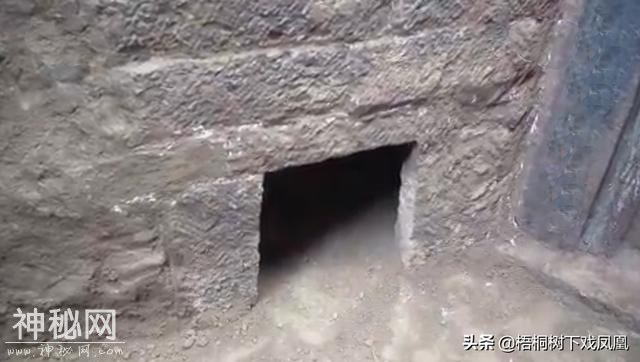 河南考古发现民坟反盗墓新奇方式，方法很简单，但想打开墓门很难-8.jpg