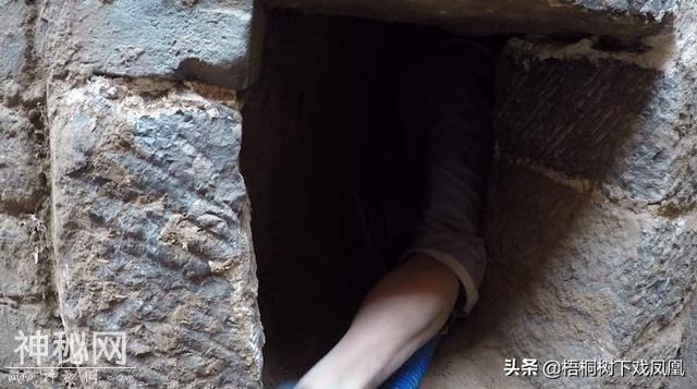 河南考古发现民坟反盗墓新奇方式，方法很简单，但想打开墓门很难-16.jpg