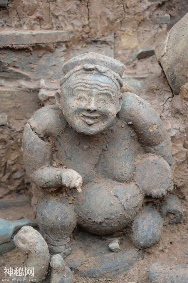 成都发现超6000座古墓，延续2000年！里面有张很熟悉的笑脸-4.jpg