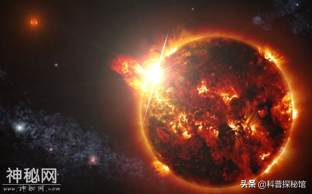 福建网友拍到不明飞行物，贴着太阳运动，体积和地球那么大-2.jpg