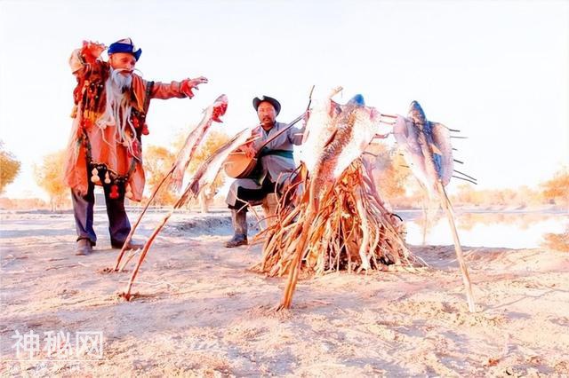 “死亡之海”罗布泊原住人民，一生吃鱼，村中老人大多活到百岁-3.jpg