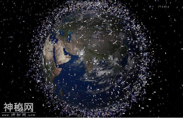 外星人抵达地球？美国天空出现大量UFO，当地居民陷入恐慌当中-6.jpg