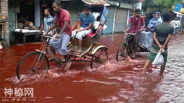 地球上最罕见的9大自然现象，龙吸水、滚地雷，你听说过哪个？-6.jpg