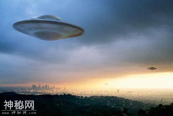 什么是UFO？-2.jpg