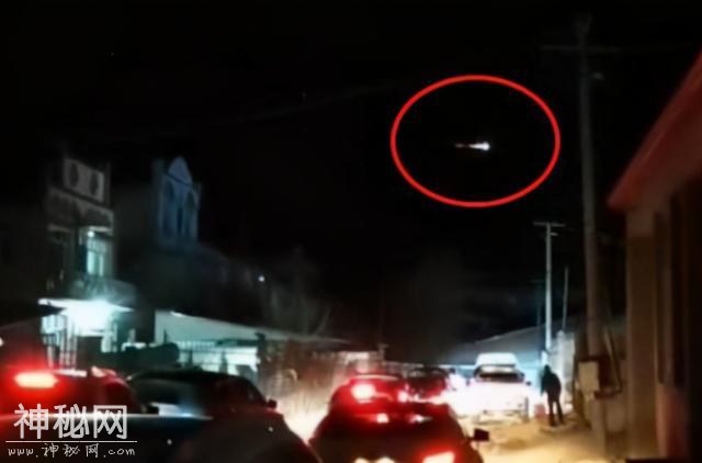 又来一个UFO！我国这段时间频繁出现UFO，这是什么信号？-8.jpg