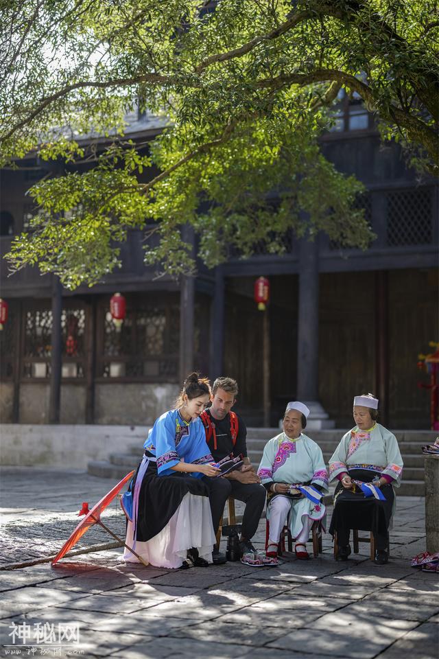 在央视看这部国家地理纪录片，跟着探险家本·霍顿探秘贵州-5.jpg