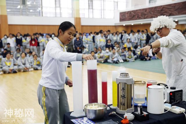 校园科技节带学生玩转科学-6.jpg